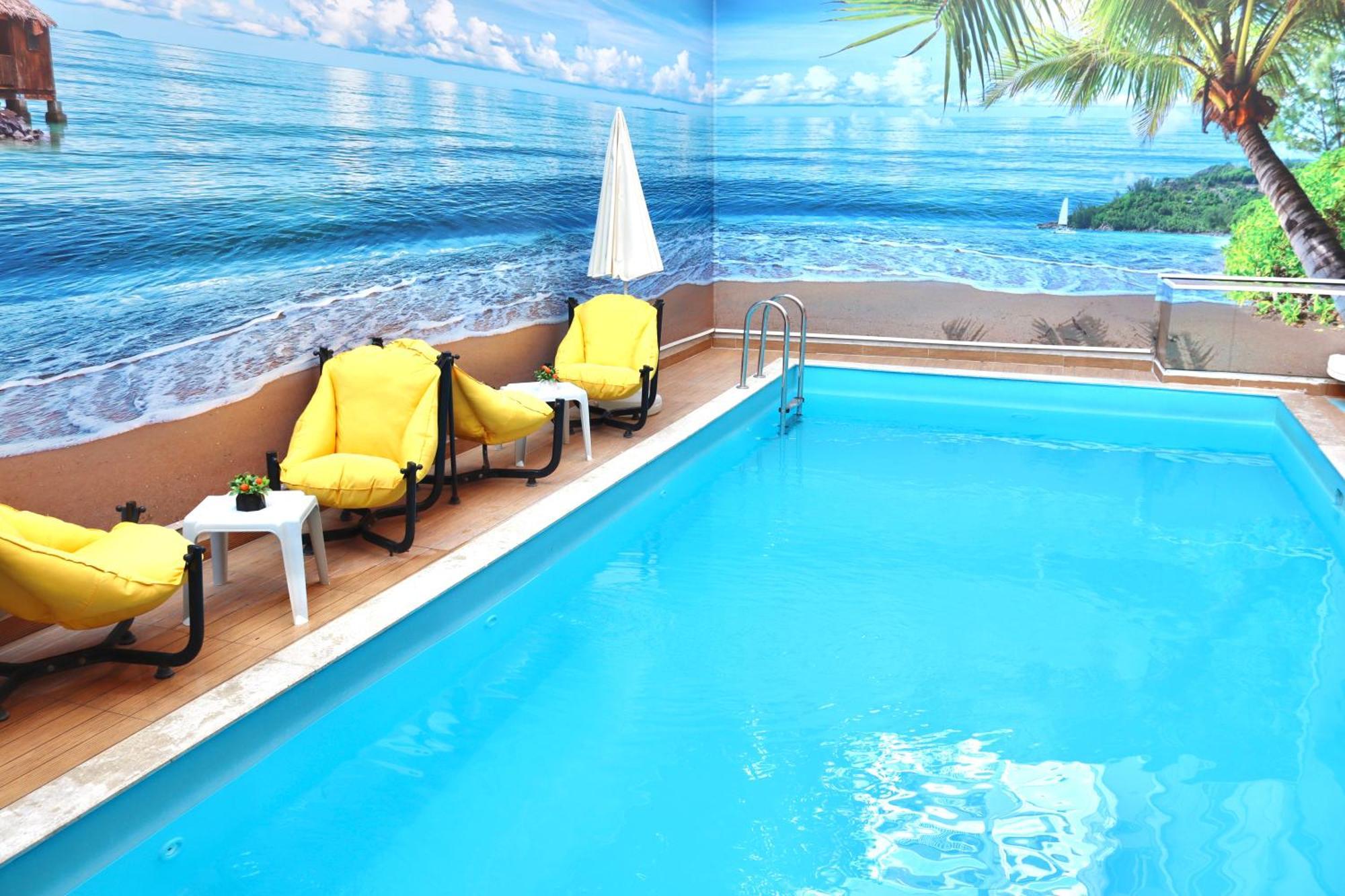Готель Old Town Point & 4*
